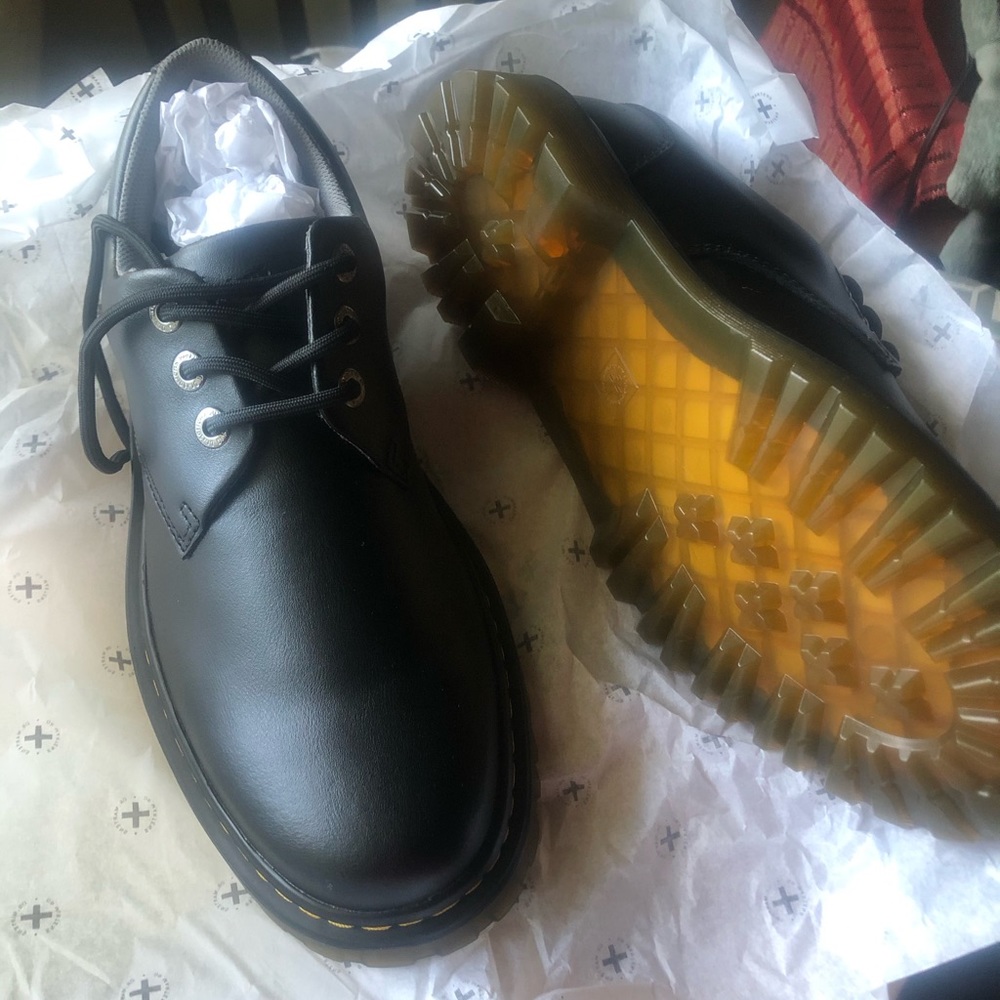 Dr. Martens Kent Oxfords